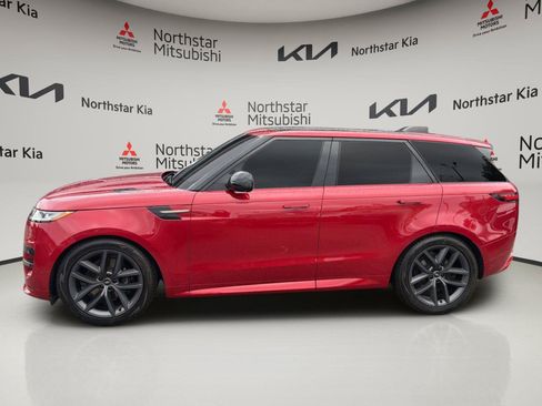 Used 2023 Land Rover Range Rover Sport SE Dynamic AWD/4WD image 2