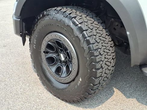 Used 2023 Ford F150 Raptor w/ Raptor Carbon Fibre Package AWD/4WD image 8