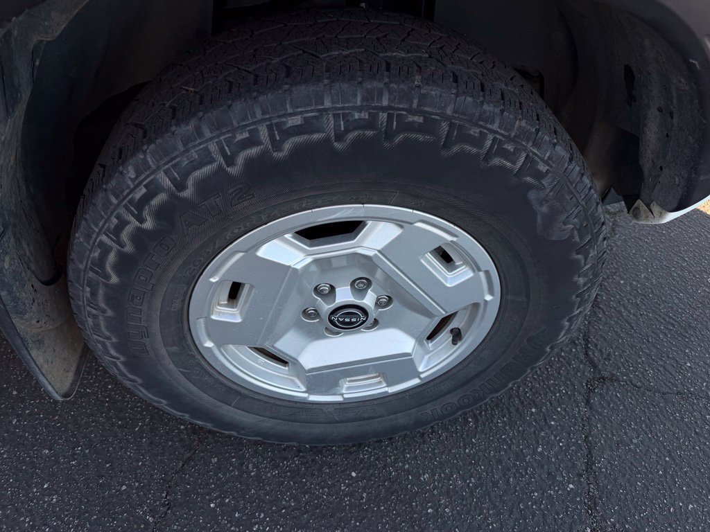 Used 2024 Nissan Frontier SV w/ Hardbody Edition AWD/4WD image 7