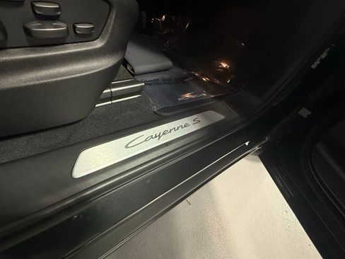 New 2026 Porsche Cayenne S AWD/4WD image 12