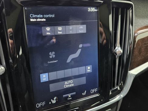 Used 2018 Volvo S90 T5 Momentum w/ Protection Package image 31