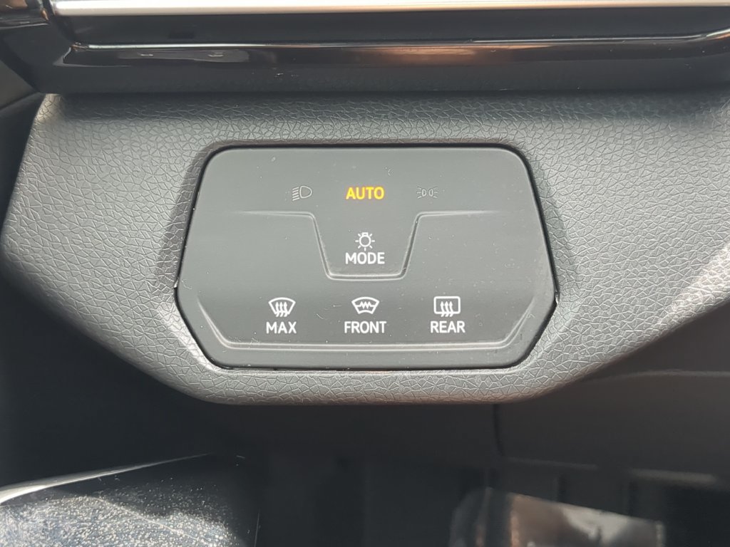 Certified 2023 Volkswagen ID.4 Pro AWD/4WD image 27