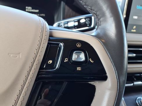 Certified 2023 Lincoln Aviator Reserve w/ Equipment Group 201A image 26