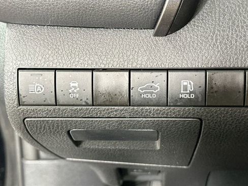 Used 2023 Toyota Camry SE FWD image 21