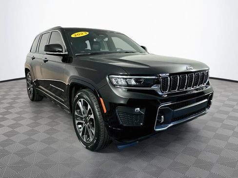 Certified 2023 Jeep Grand Cherokee Overland w/ Luxury Tech Group IV AWD/4WD image 2