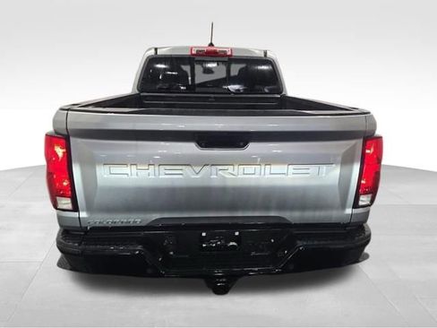 Used 2023 Chevrolet Colorado Trail Boss w/ Technology Package AWD/4WD image 9
