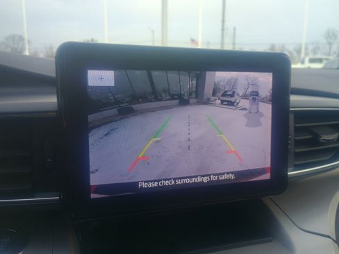 Certified 2023 Ford Explorer XLT w/ Equipment Group 202A image 35