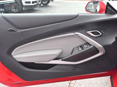 Used 2023 Chevrolet Camaro LT image 27