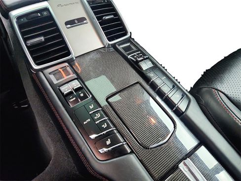 Used 2015 Porsche Panamera GTS image 37