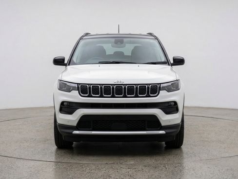 Used 2025 Jeep Compass Limited image 2