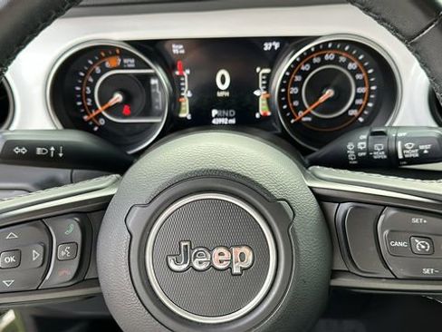 Certified 2021 Jeep Wrangler Sport AWD/4WD image 11