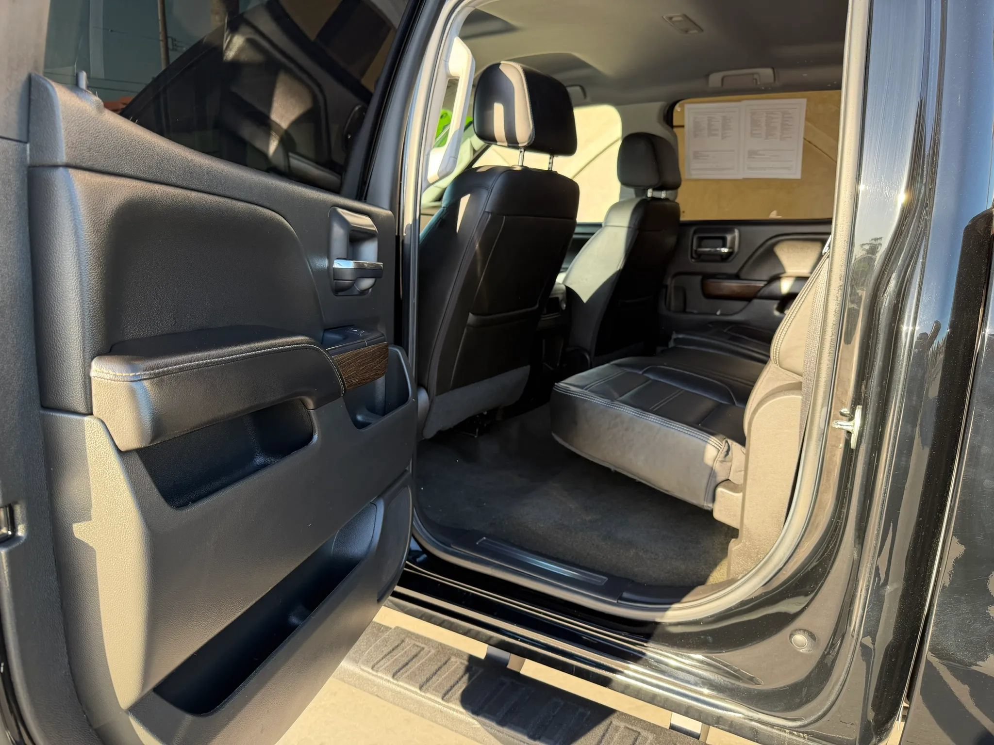 Used 2018 GMC Sierra 1500 Denali RWD image 15