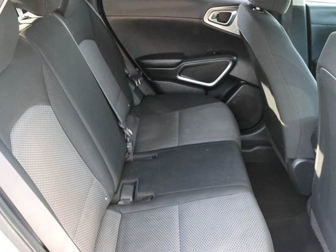 Used 2023 Kia Soul LX w/ Option Group 015 FWD image 16