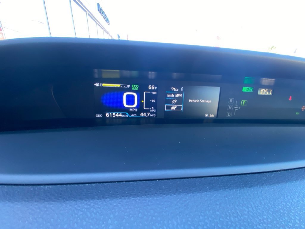Used 2022 Toyota Prius LE AWD/4WD image 16