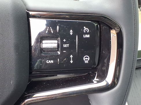 Certified 2026 Land Rover Range Rover Velar S AWD/4WD image 15
