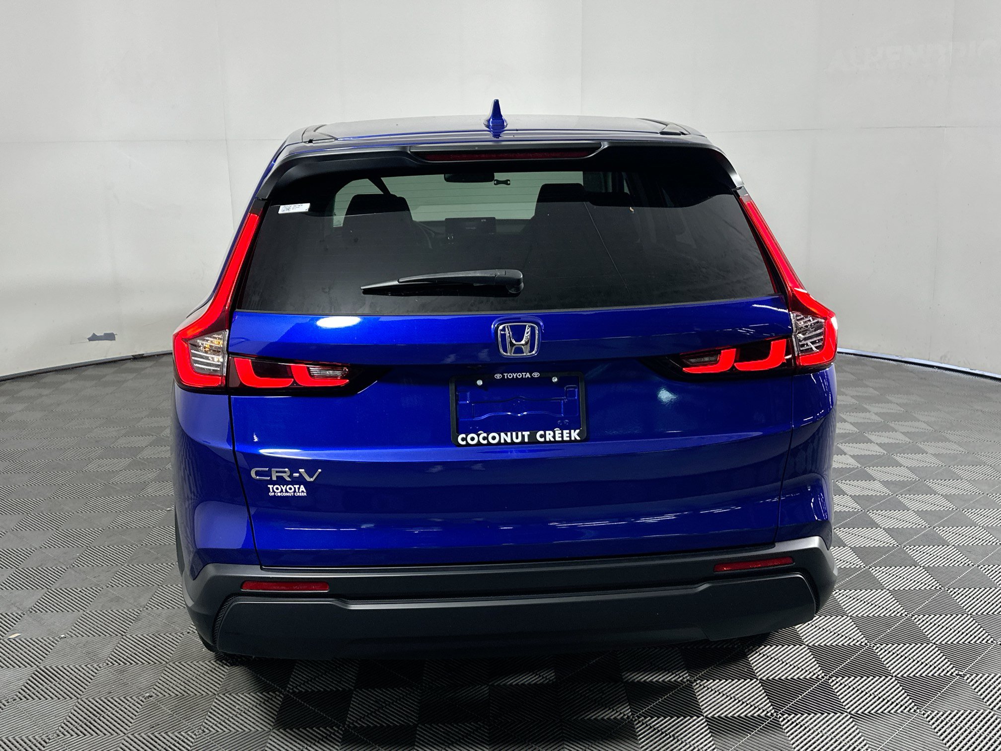 Used 2024 Honda CR-V EX image 4