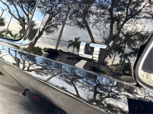 Used 2018 Chevrolet Tahoe LT image 25