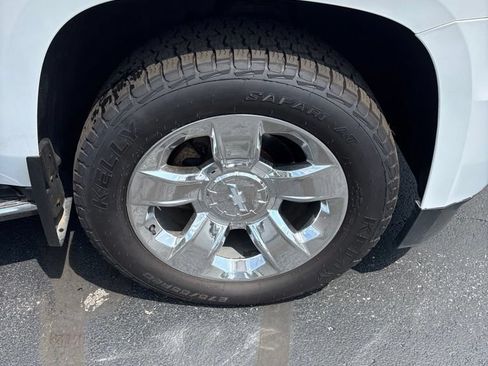 Used 2019 Chevrolet Tahoe Premier AWD/4WD image 10