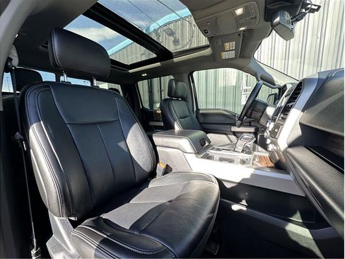 Used 2020 Ford F150 Lariat w/ Equipment Group 502A Luxury image 4