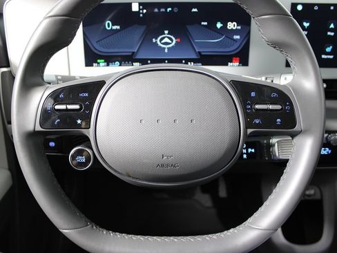 Used 2024 Hyundai Ioniq 5 SE RWD image 4
