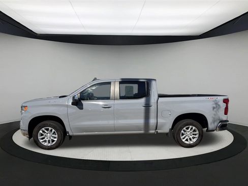 Used 2024 Chevrolet Silverado 1500 LT AWD/4WD image 4