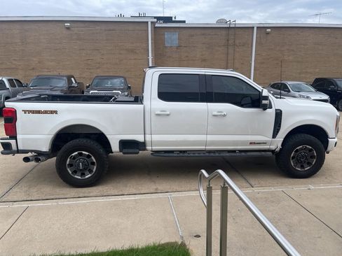 Used 2023 Ford F350 Lariat w/ Lariat Ultimate Package AWD/4WD image 7