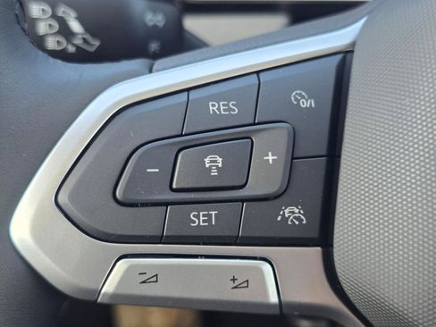 New 2026 Volkswagen Jetta SE FWD image 29