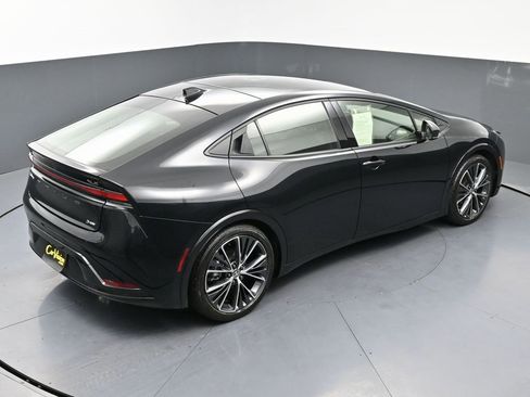 Used 2024 Toyota Prius XLE image 42