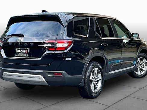 Used 2024 Honda Pilot EX-L image 12
