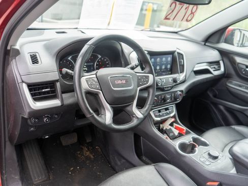 Used 2024 GMC Terrain SLT AWD/4WD image 16