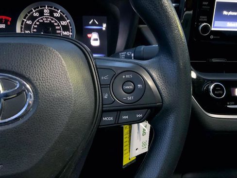 Used 2022 Toyota Corolla LE image 24