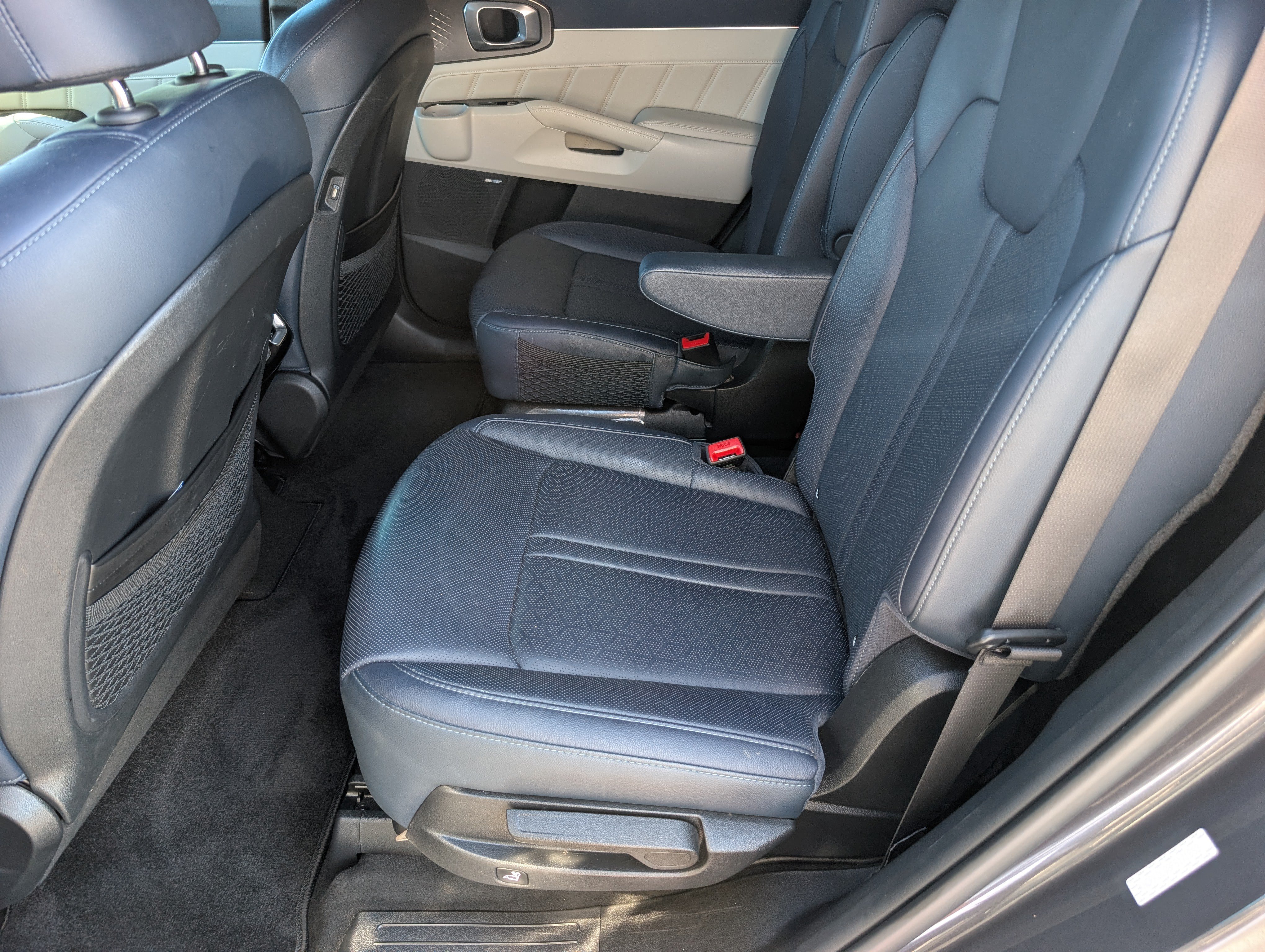 Used 2023 Kia Sorento SX Prestige AWD/4WD image 30