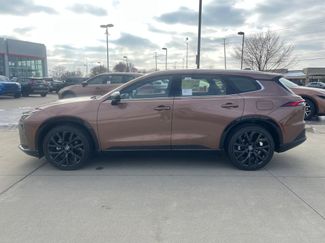 New 2025 Toyota Crown Signia video 2