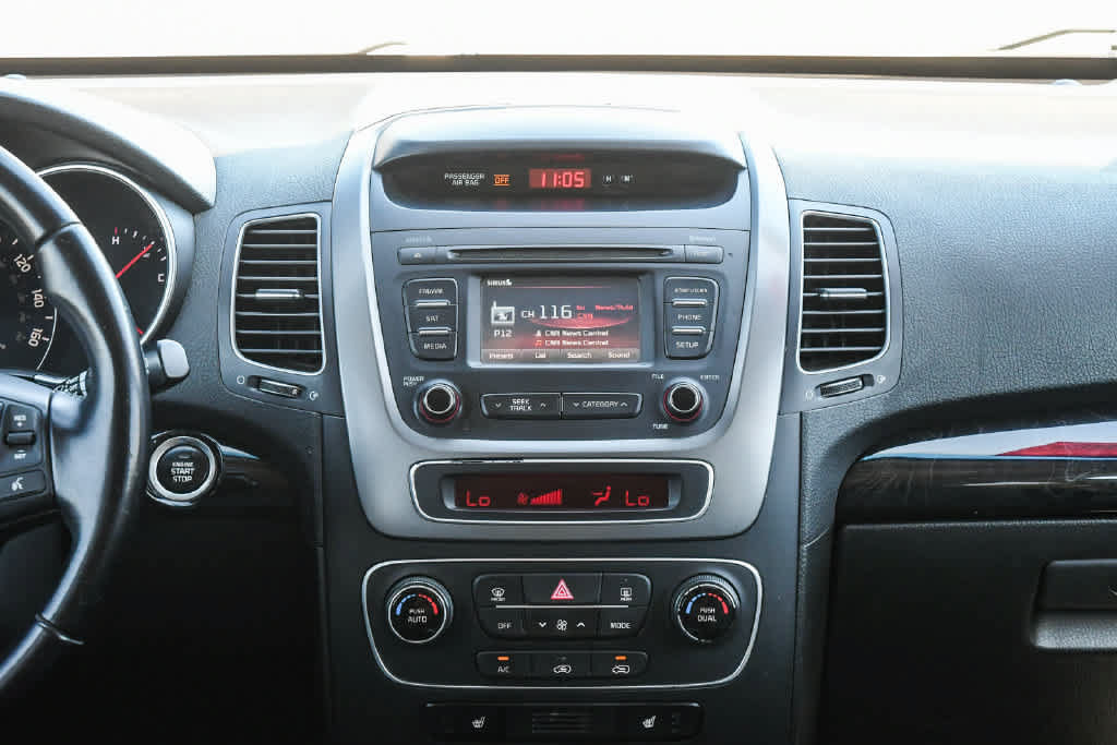 Used 2014 Kia Sorento LX w/ Premium Package FWD image 13