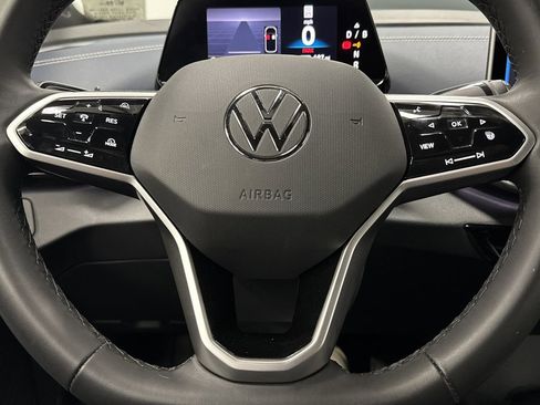 Used 2024 Volkswagen ID.4 Pro S image 17