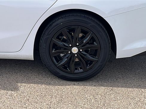 Certified 2024 Chevrolet Malibu LT image 5