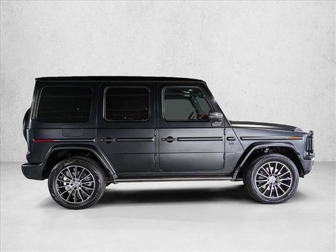 Used 2022 Mercedes-Benz G 550 image 4