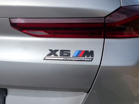 Used 2022 BMW X6 M Competition w/ Competition Package image 11