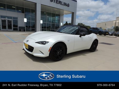 Used 2024 MAZDA MX-5 Miata Club RWD image 1