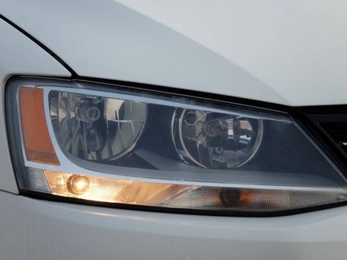 Used 2014 Volkswagen Jetta TDI FWD image 35