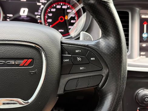Used 2019 Dodge Charger Scat Pack RWD image 37