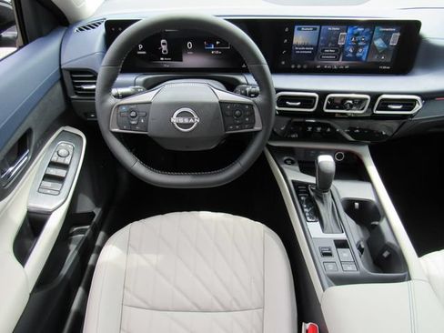 New 2026 Nissan Sentra SL w/ Floor Mat Package FWD image 13