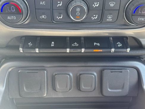 Used 2019 Chevrolet Silverado 2500 LTZ w/ LTZ Plus Package image 41