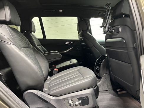 Used 2024 BMW X7 M60i w/ Executive Package AWD/4WD image 40