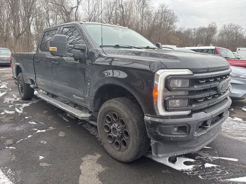 Used 2023 Ford F250 Lariat w/ Lariat Ultimate Package image 4