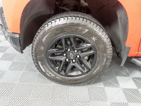 Used 2020 Chevrolet Silverado 1500 LT Trail Boss w/ Bed Protection Package image 24