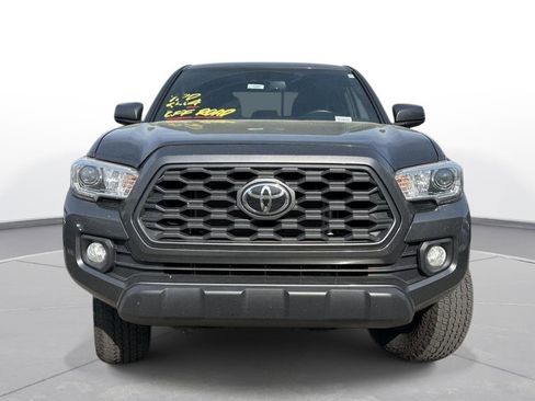 Used 2023 Toyota Tacoma TRD Off-Road image 2