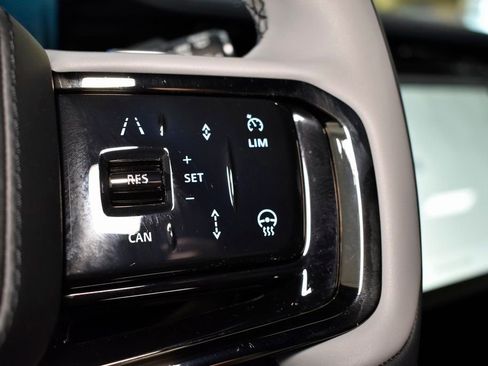 Used 2025 Land Rover Range Rover Sport SV Edition Two image 25