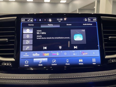 New 2026 Chrysler Pacifica Select image 24