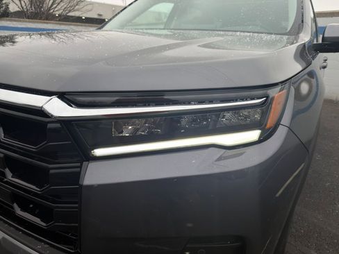 Used 2026 Honda Pilot Touring image 9